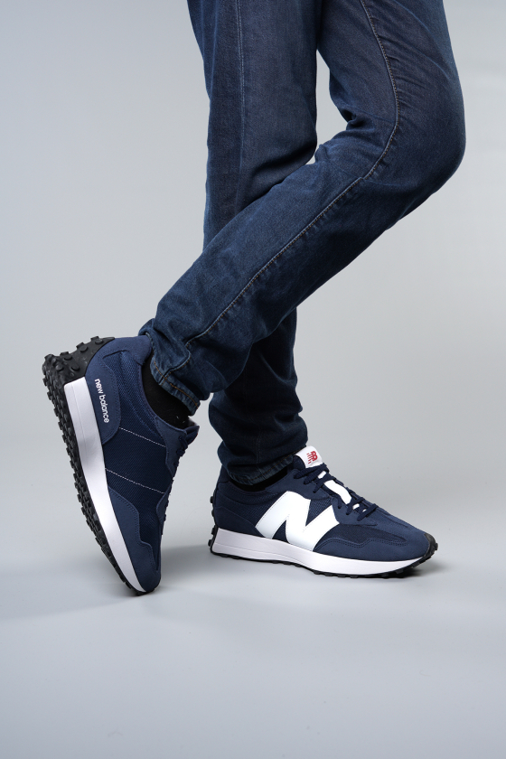 Кроссовки мужские New Balance 327 <span>MS327CNW</span>
