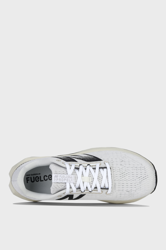 Кроссовки мужские New Balance FuelCell Propel V5 <span>MFCPRCW5</span>
