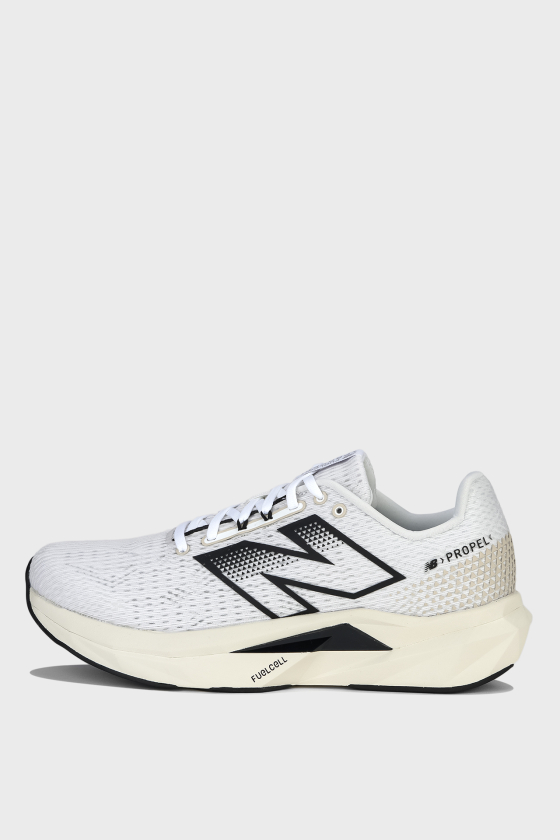 Кроссовки мужские New Balance FuelCell Propel V5 <span>MFCPRCW5</span>