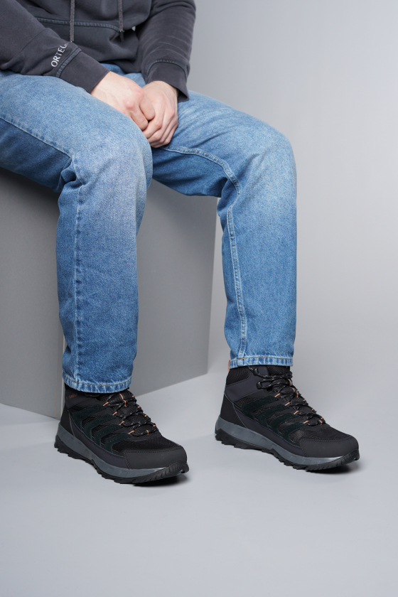 Черевики чоловічі Columbia Strata Trail Mid Wp <span>2076861CLB_010</span>