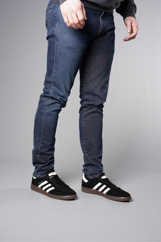 Кроссовки мужские Adidas Handball Spezial Black <span>DB3021</span>